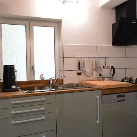 Comfortable House Directly By The Moselle, With Terrace And Private Parking Сasa de vacaciones
